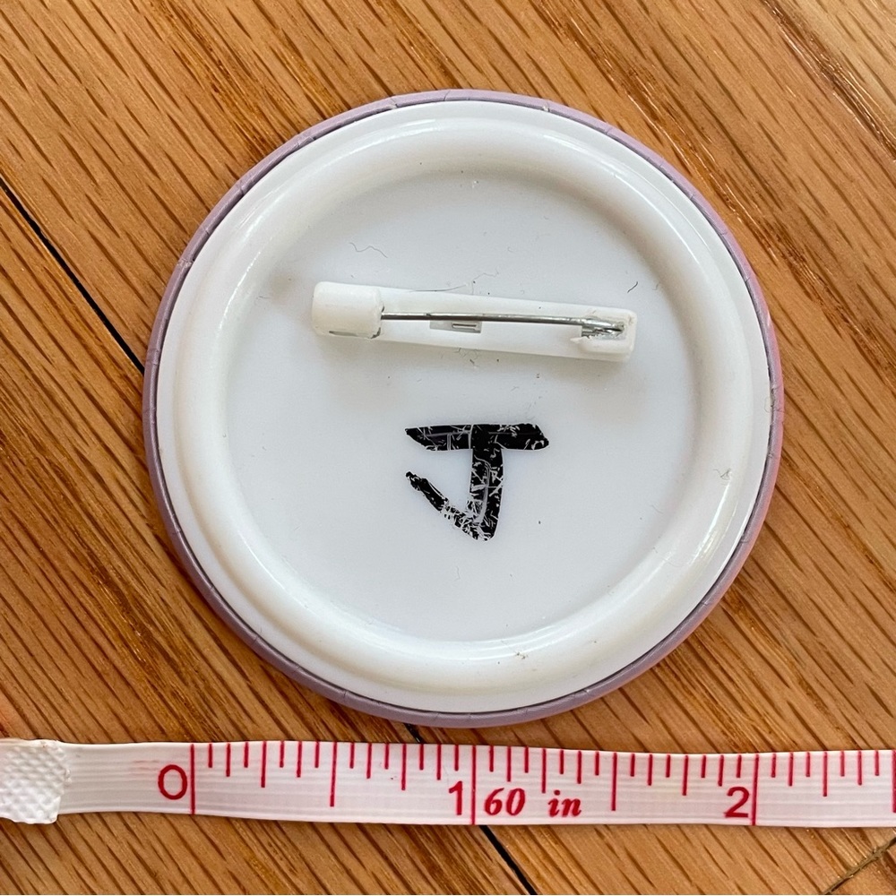 Two Large BTS Pins - Picture 5 of 8